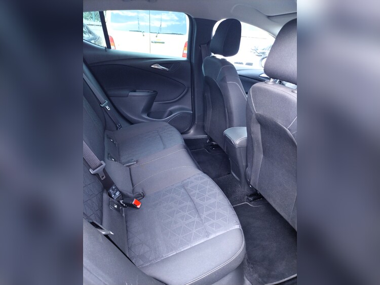 Opel Astra <span class=